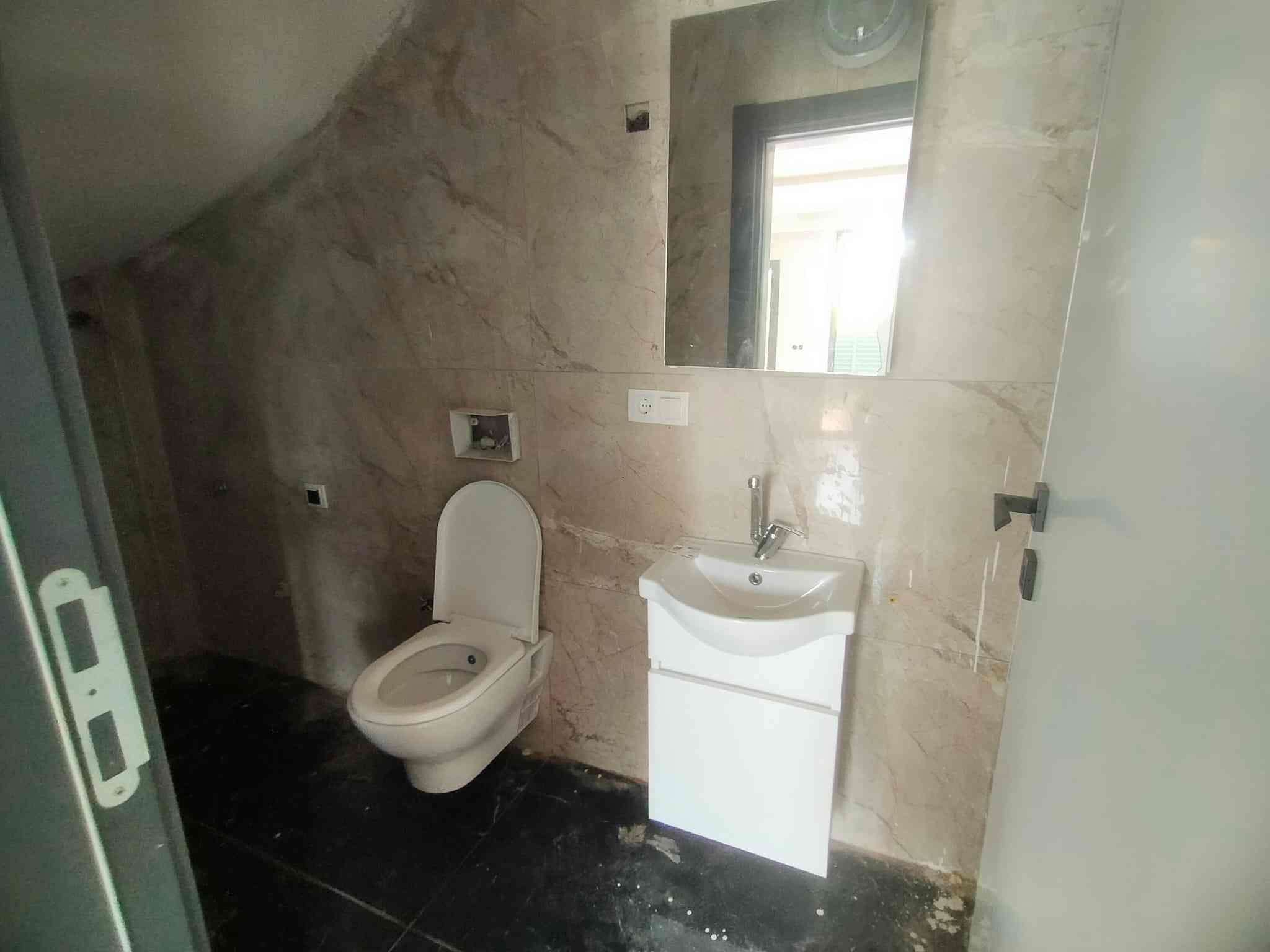 Sakarya Kocaali Alandere'de Satılık Havuzlu Sitede Lüks Triplex Villa - Görsel 28