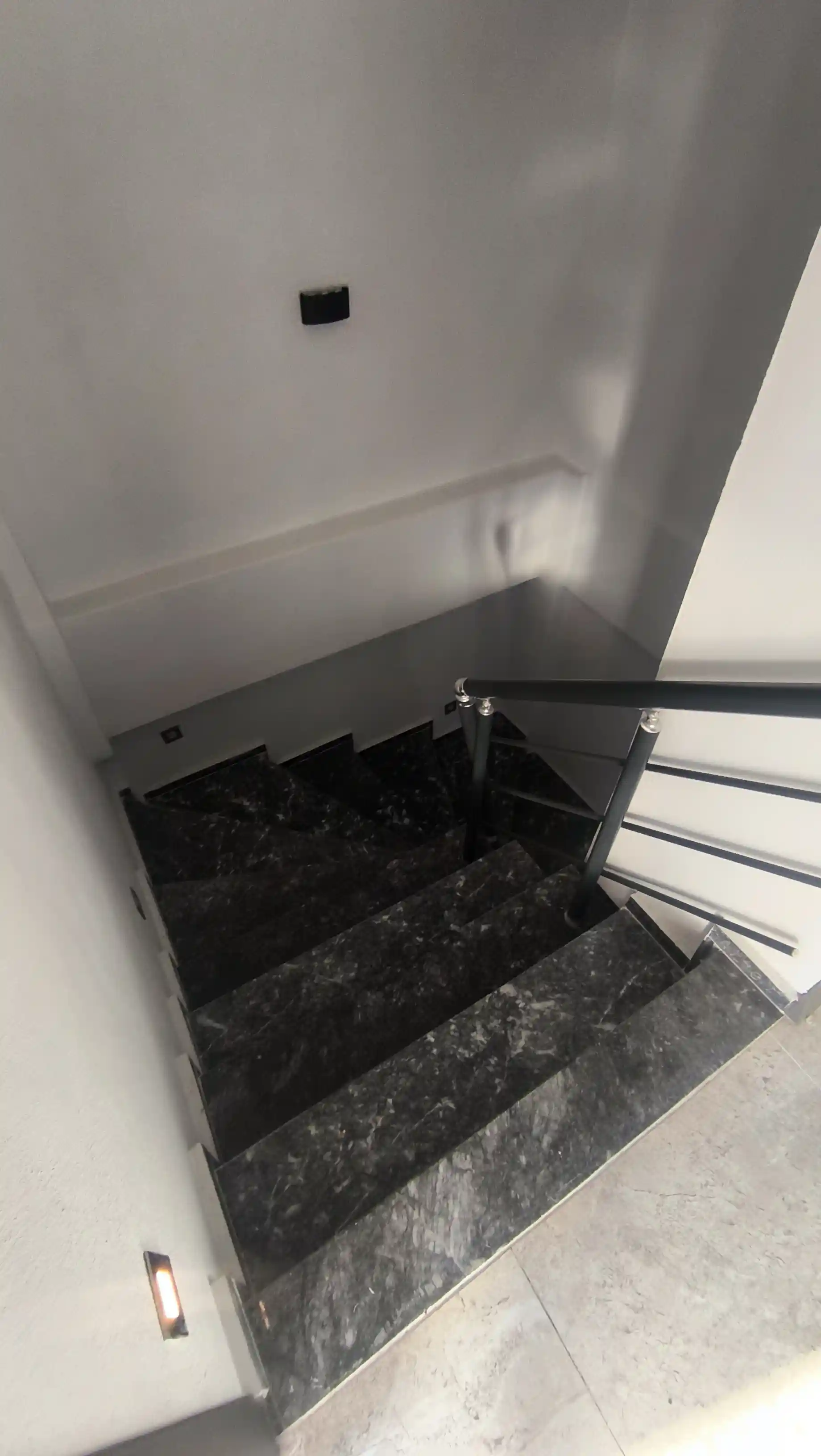 Sakarya Kocaali Yayla Mahallesi'nde Havuzlu, Deniz Manzaralı 4+1 Satılık Tripleks İkiz Villa - Görsel 24