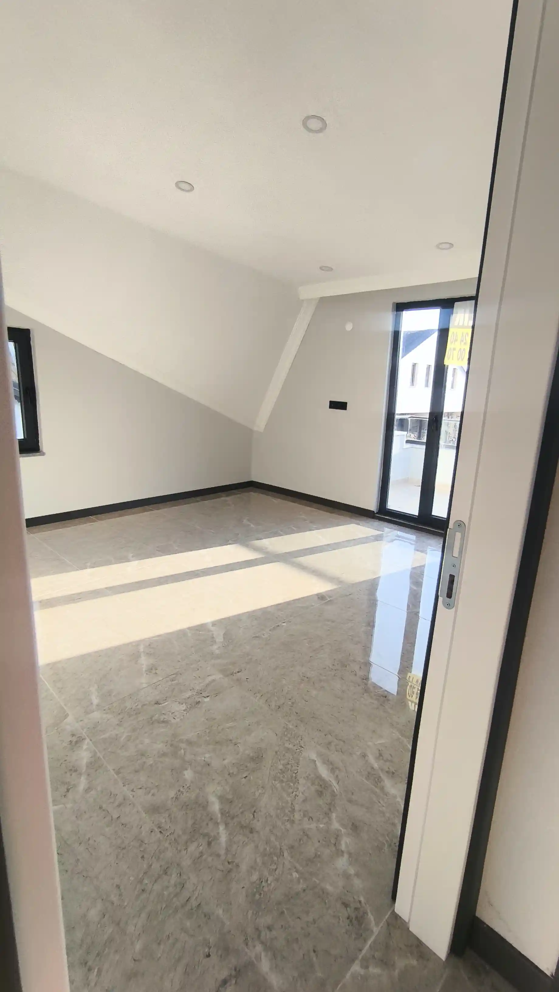 Sakarya Kocaali Yayla Mahallesi'nde Havuzlu, Deniz Manzaralı 4+1 Satılık Tripleks İkiz Villa - Görsel 27