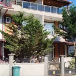 Sakarya Kocaali Yalı Mahallesi'nde Kiralık Merkezi Konumda 3+1 Triplex Villa