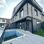Sakarya Kocaali Alandere'de Denize Sıfır, Havuzlu, 3+1 Lüks Tripleks Villa