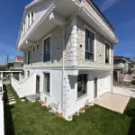 Kocaali Alandere’de Deniz Manzaralı Taş Kaplama 3+1 Lüks Villa - Yerden Isıtmalı