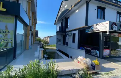 Sakarya Kocaali Yalı'da Deniz Manzaralı, Plaja Yakın Lüks 2+1 Çatı Dubleksi