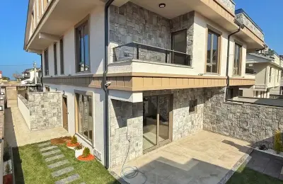 Kocaali Alandere’de Denize 165m! Taş Konseptli Lüks 4+1 Tripleks Villa