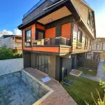 Sakarya Kocaali'de Plaja 50 Metre, Deniz Manzaralı, Havuzlu Lüks Tripleks Villa